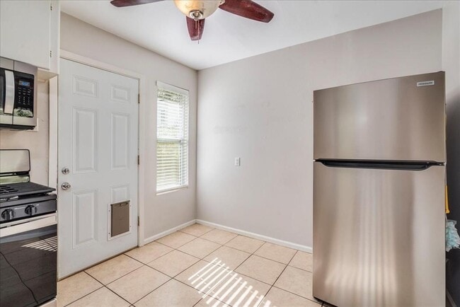 Building Photo - 4603 Jinx Ave