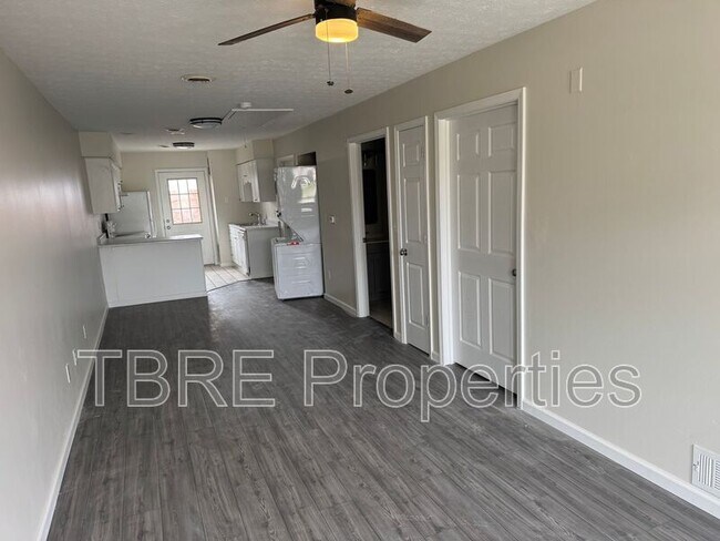 Building Photo - 700 Jefferson St