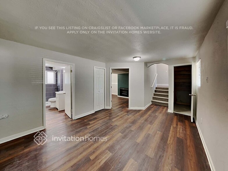 Building Photo - 4373 S Beech Way