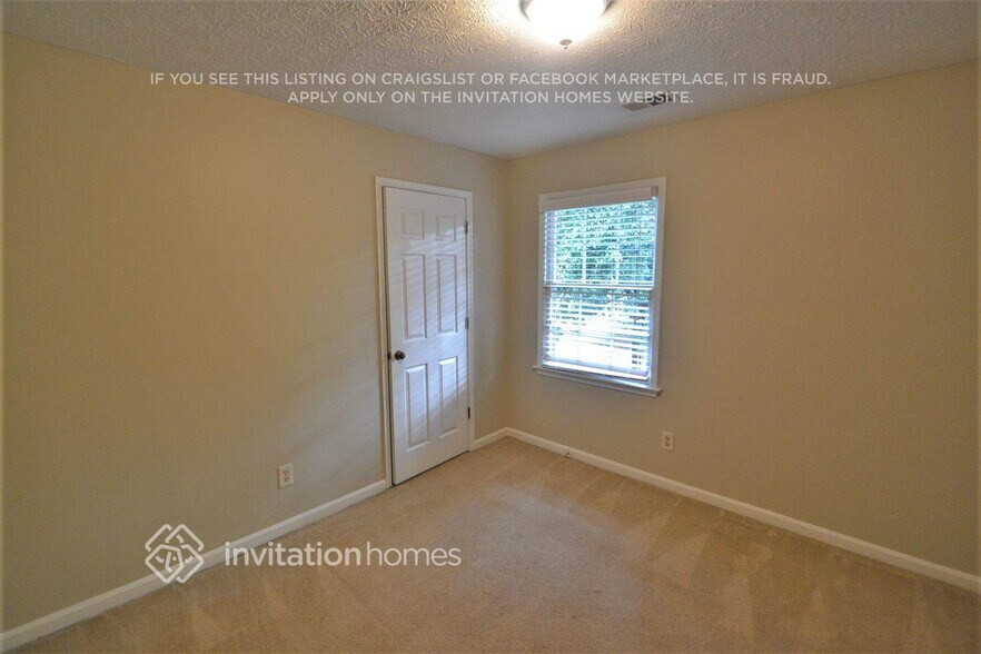 Building Photo - 5018 Stoney Point Cir
