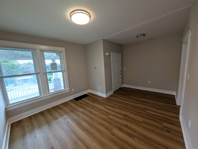 Building Photo - 1825 Patterson Ave SW