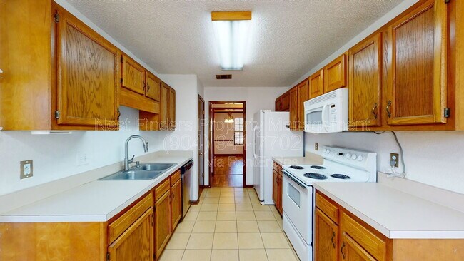 Building Photo - 1607 Beverly Bay Ct