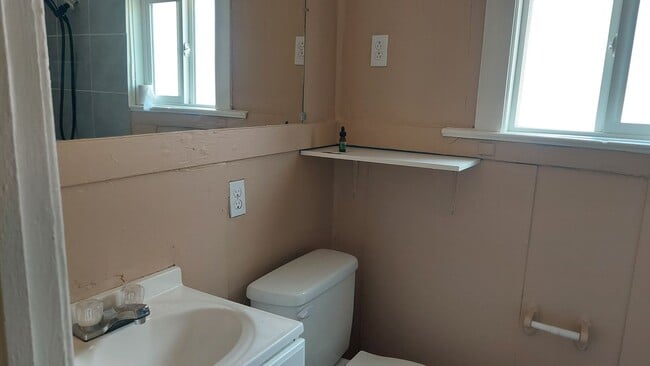 Building Photo - 9642 S 27th Ave