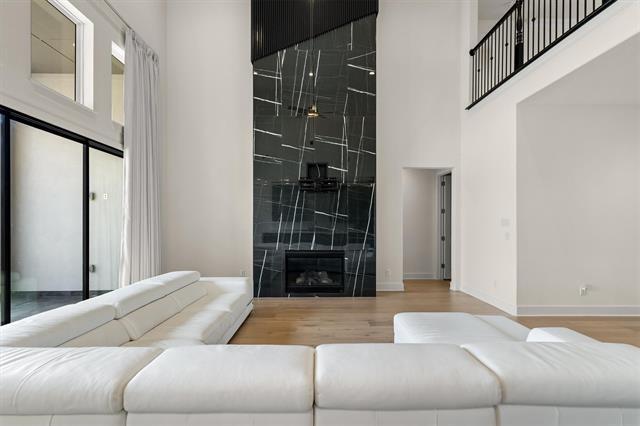 Building Photo - 1161 Rochester Pl