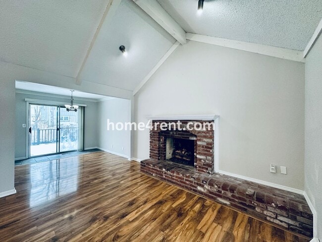 Building Photo - A Lovely Four Bedroom Home in Lenexa w/ Wood Floors, Finished Basement and a Fenced Yard!