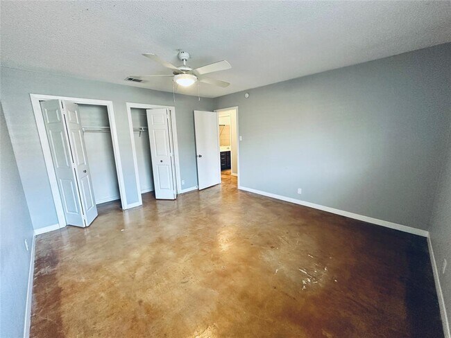 Building Photo - 3416 Willowrun Dr