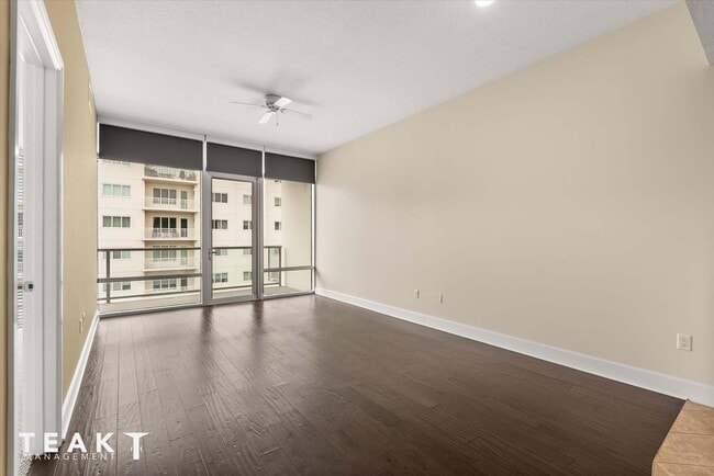 Building Photo - 101 S Eola Dr