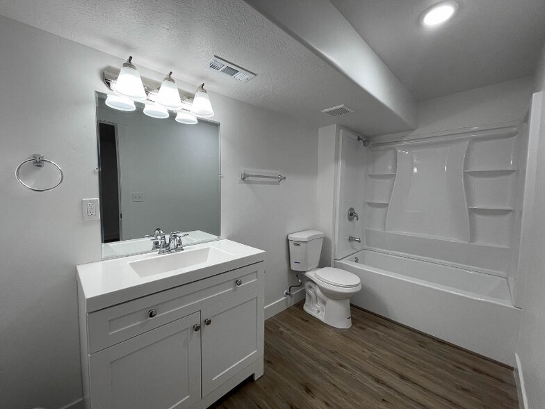 Building Photo - 4508 W Watchmen Wy