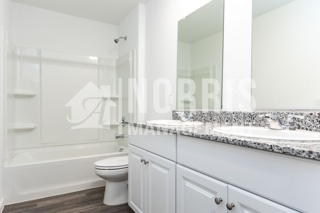 Building Photo - NEW Home Located Near the Golf Course