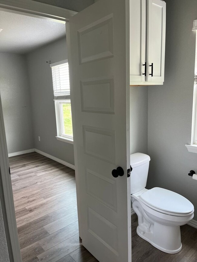 Building Photo - COX-NORTHRIDGE DRIVE TOWNHOMES