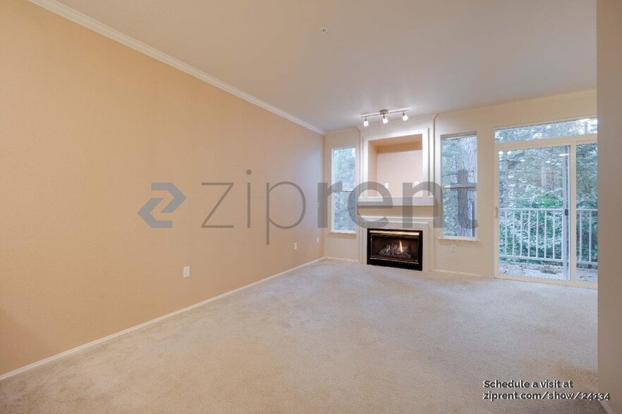 Building Photo - 25235 SE Klahanie Blvd