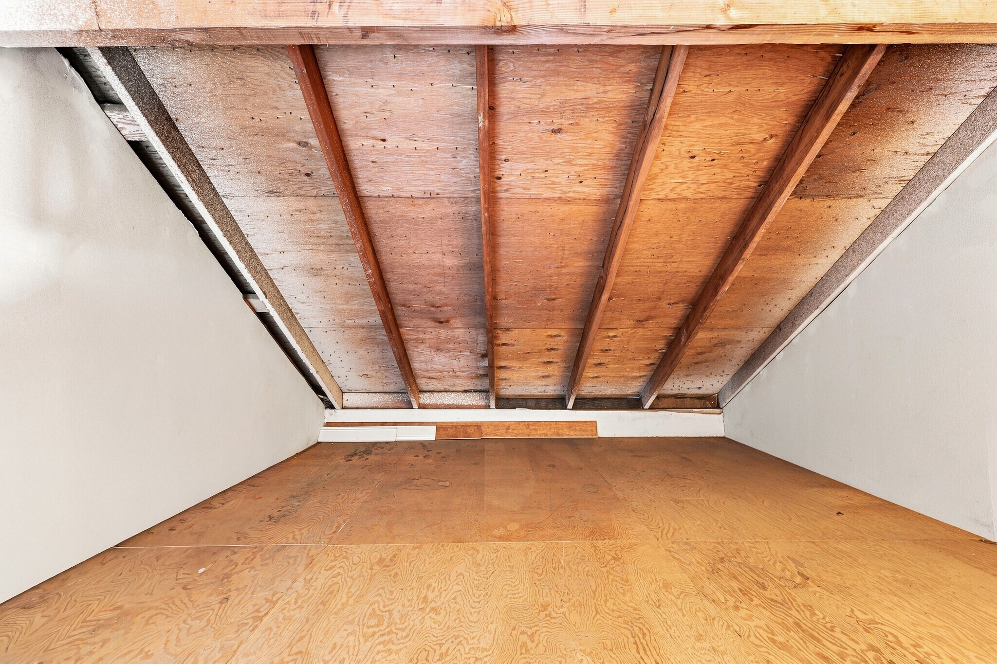 Large storage loft in garage - 6638 N Clybourn Ave