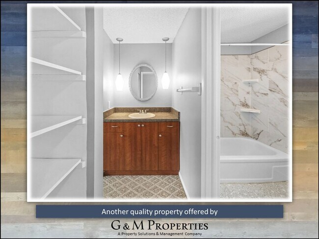 Building Photo - Rarely Available 1-Bedroom Townhouse in Henrietta: Updated & Amenity-Filled!