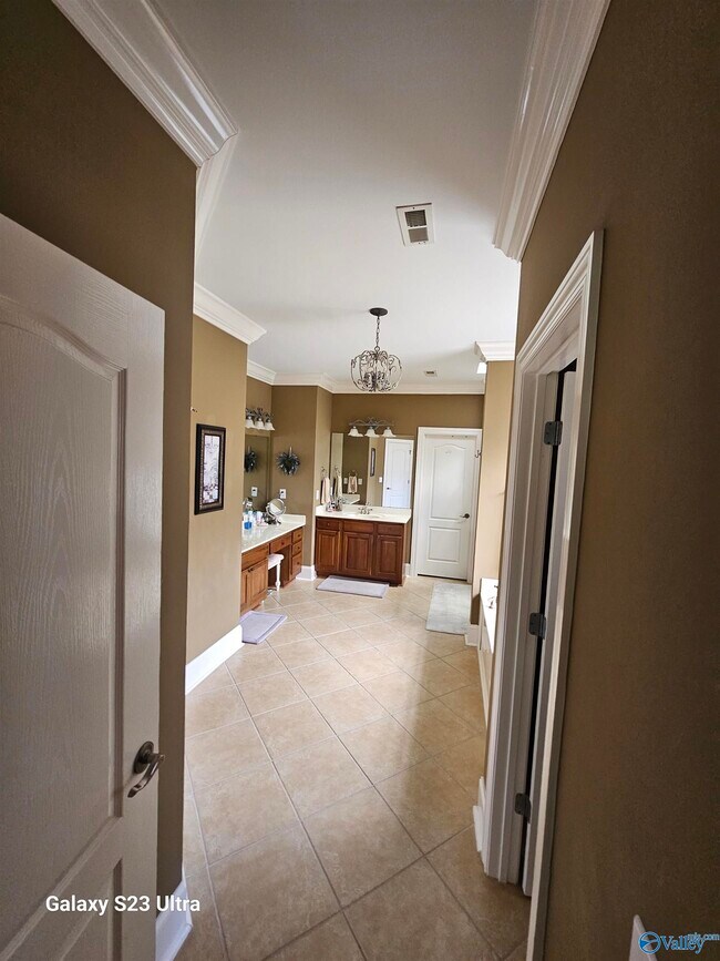 Building Photo - 3204 Ashlar Trail SE