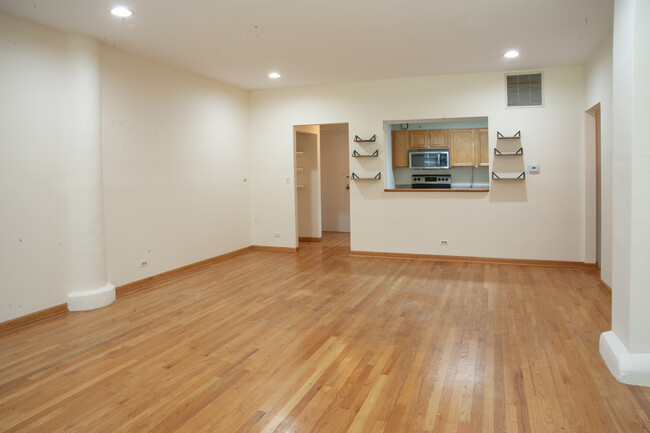 Building Photo - 431 S Dearborn St