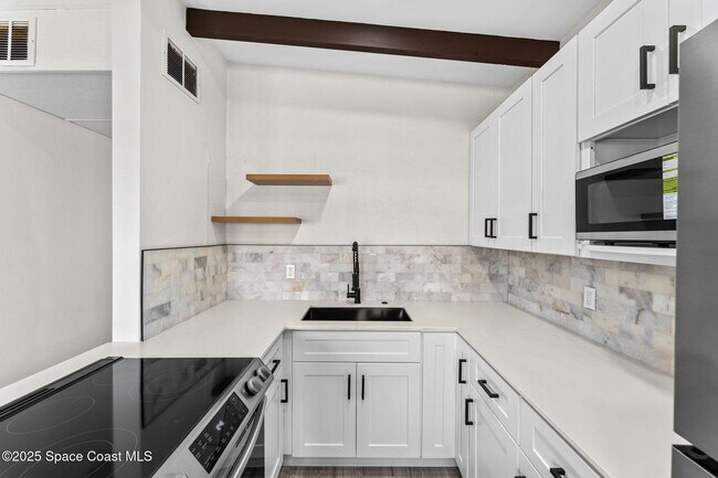 Building Photo - 2295 Allan Adale Rd