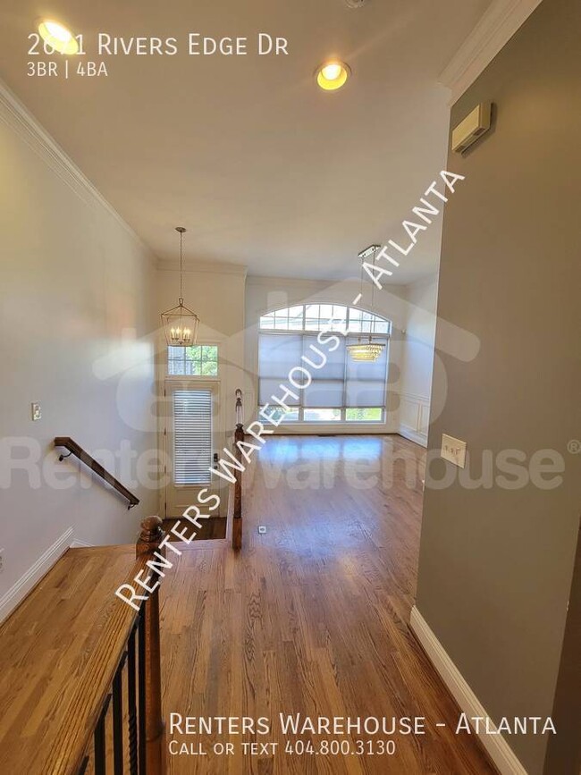 Building Photo - Beautiful 3 Story Brick Buckhead Townhome!