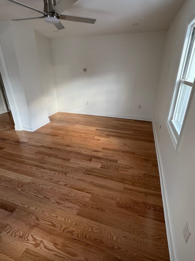 Building Photo - 47 Morgan St