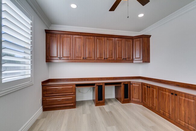 Building Photo - 4104 Freel Peak Ct