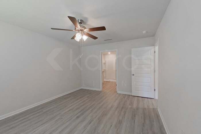 Building Photo - 4686 Malay Cir