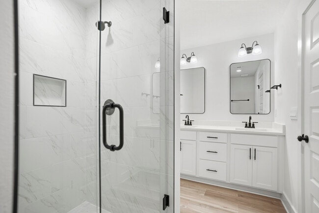 Building Photo - 105 Foxtail Wy