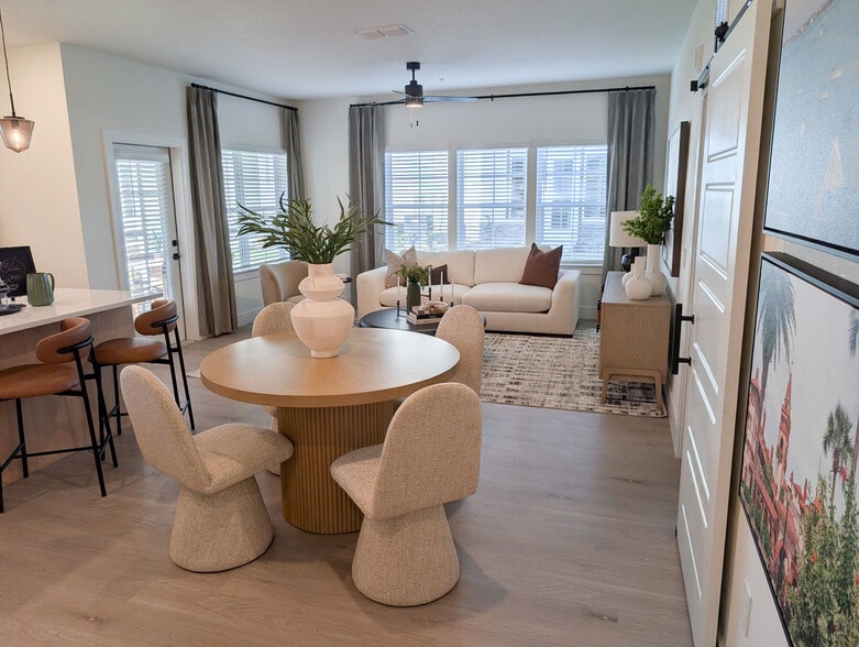 Building Photo - Antica