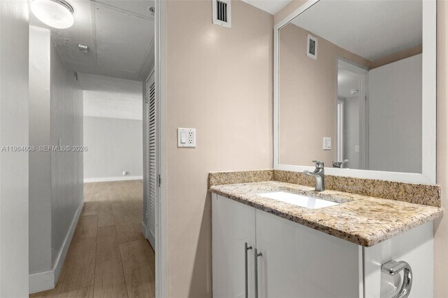 Building Photo - 3001 S Ocean Dr