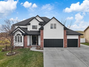 Building Photo - 3510 Rose Ave