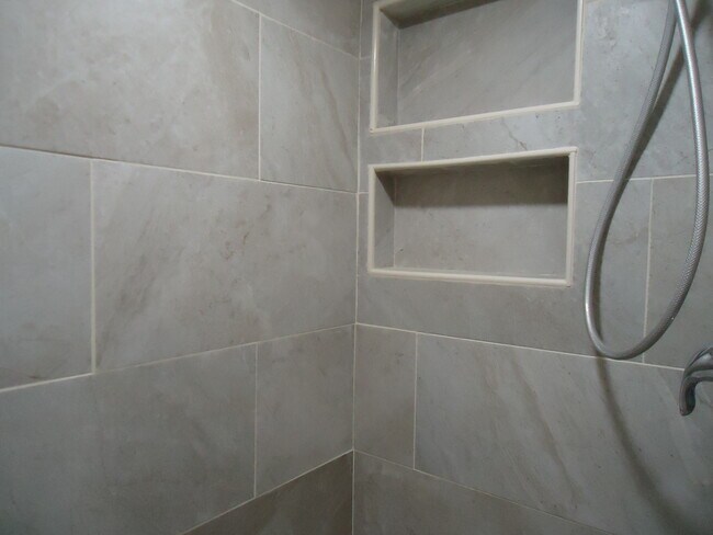 Building Photo - 4620 79th Way N