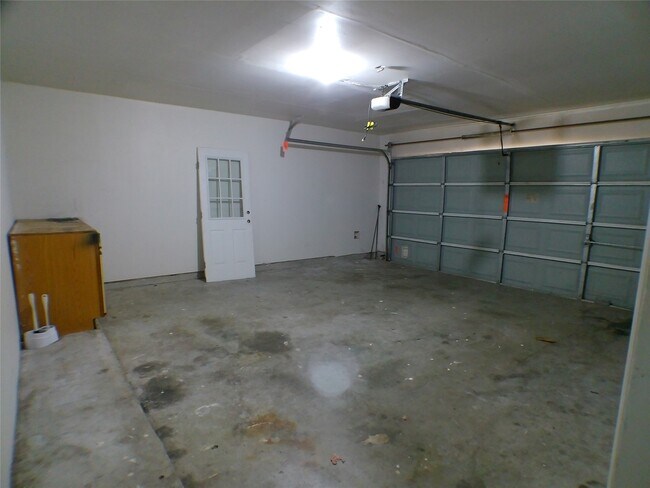 Building Photo - 35 Windswept Oaks Pl