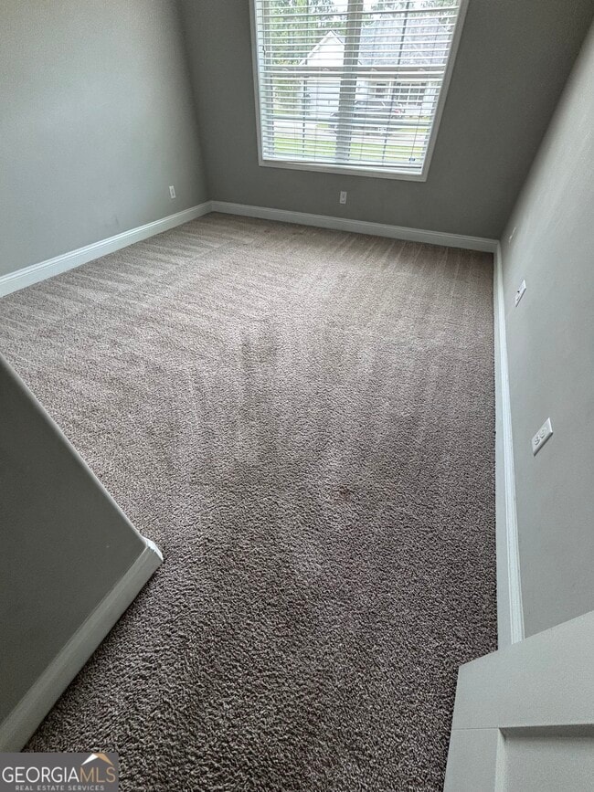 Building Photo - 106 Logans Wy Rd