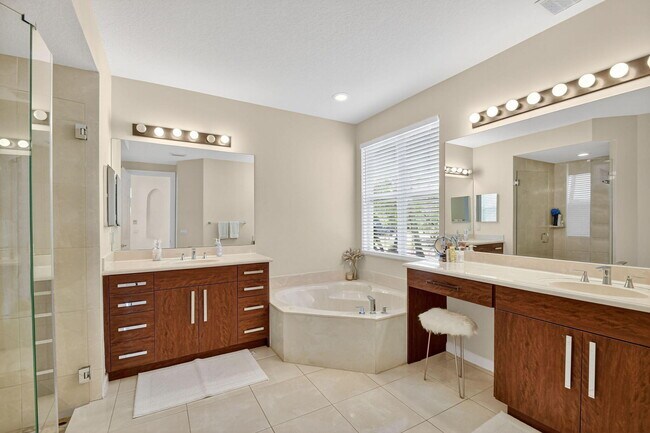 Building Photo - 8797 Cobblestone Point Cir
