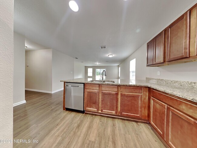 Building Photo - 7033 Camfield Landing Dr