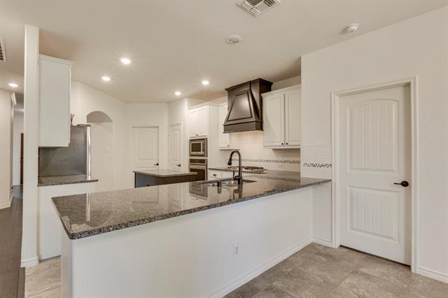 Building Photo - 3022 Maverick Dr