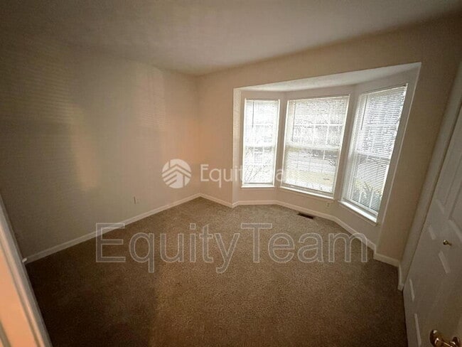 Building Photo - 98 Bannock Dr