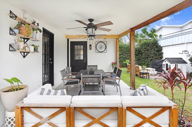 Building Photo - 3122 W Grace St