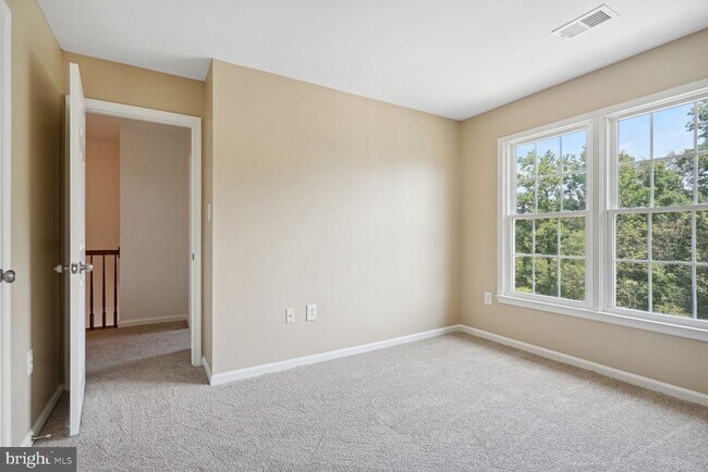 Building Photo - 7706 Hickory Glen Way