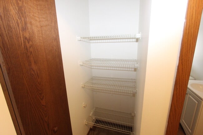 Building Photo - 419 Berkshire Dr