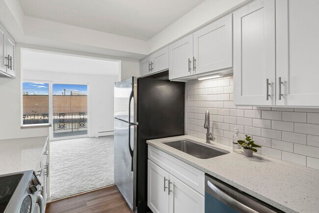 Building Photo - 917 S 8th Ave