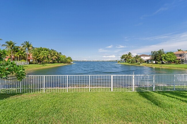 Building Photo - 5235 SW 171st Ave