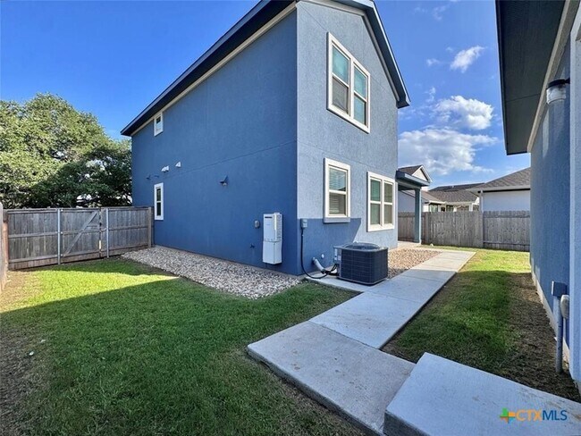 Building Photo - 2913 Birch Pk Path