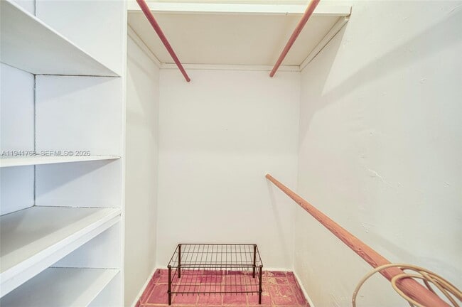 Building Photo - 104 Santander Ave