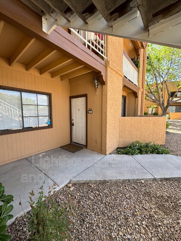 Building Photo - 5122 S Jones Blvd