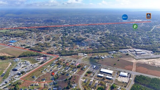 Building Photo - 35 Laurel Course