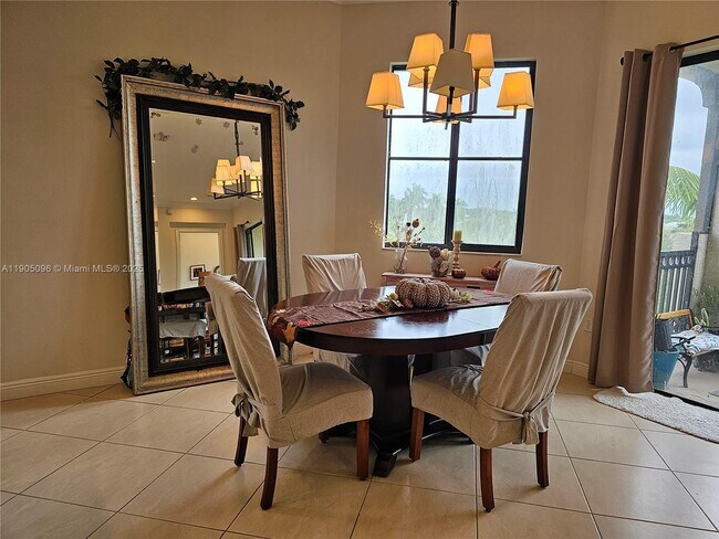 Building Photo - 3020 NW 125th Ave