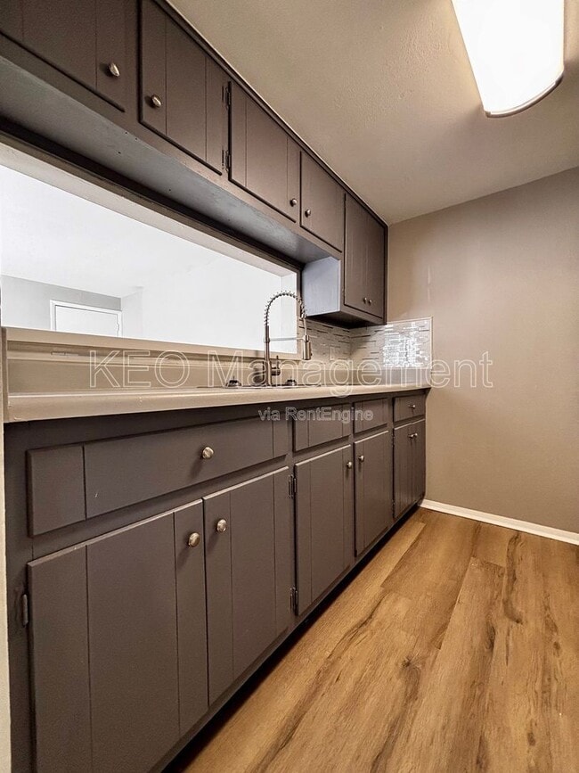 Building Photo - 4420 Flowerdale Ave