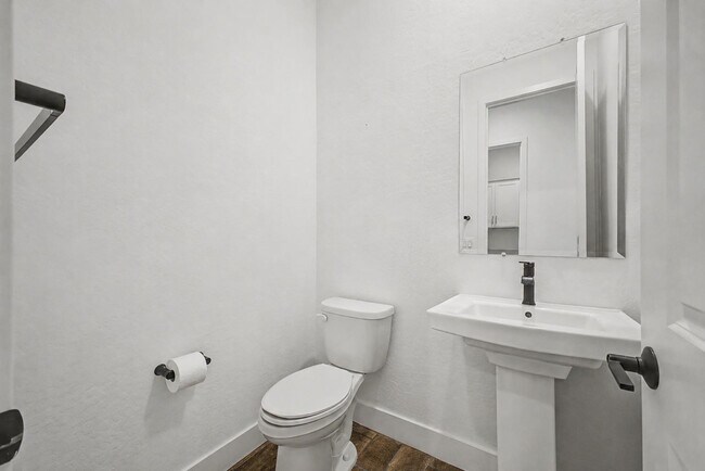 Building Photo - 13103 N 174th Dr