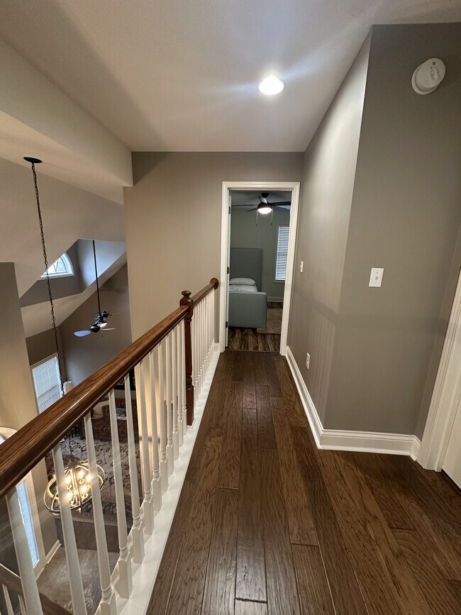 Building Photo - 2424 Calendula Rd