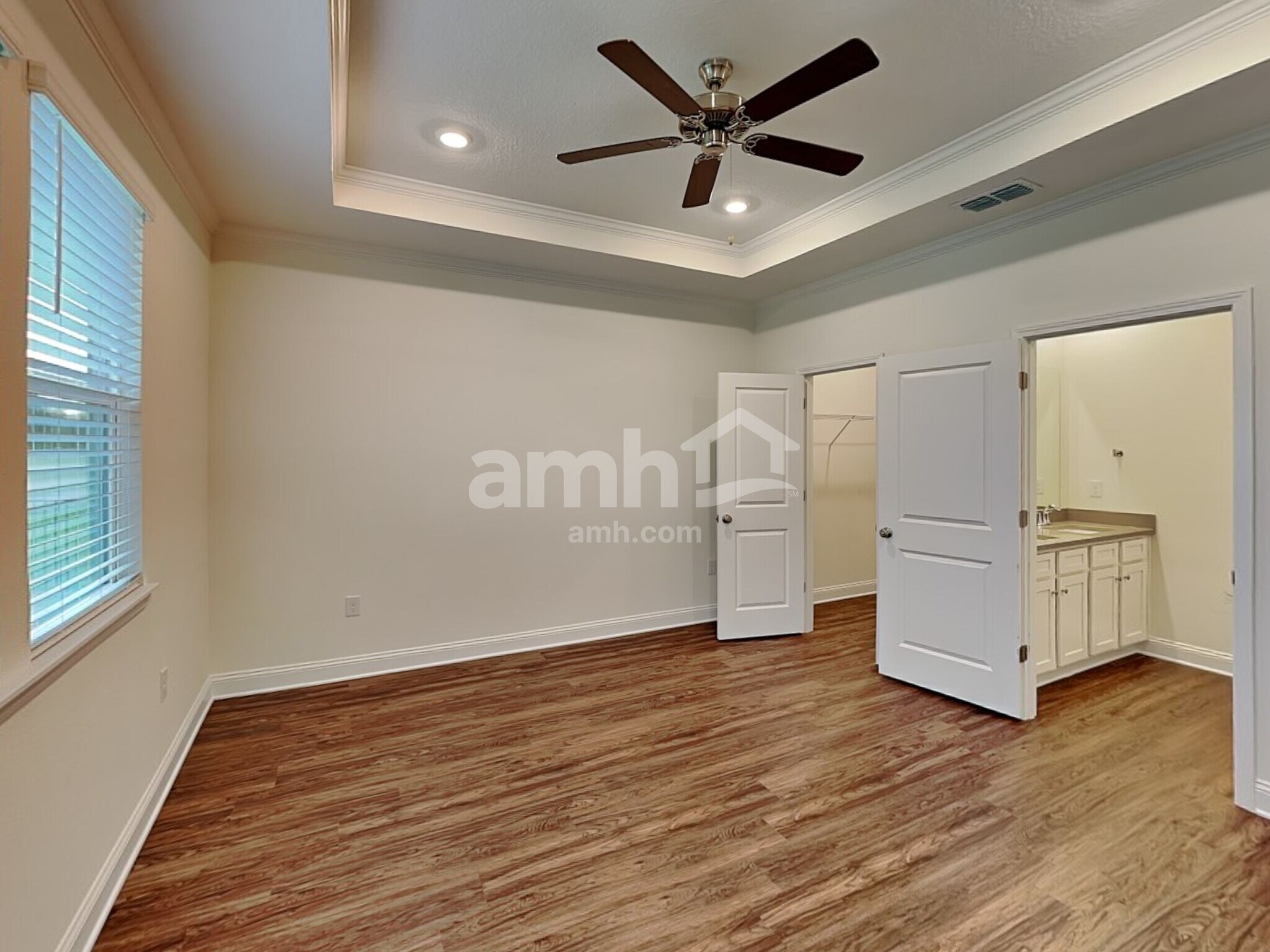 Building Photo - 179 Onate Cir