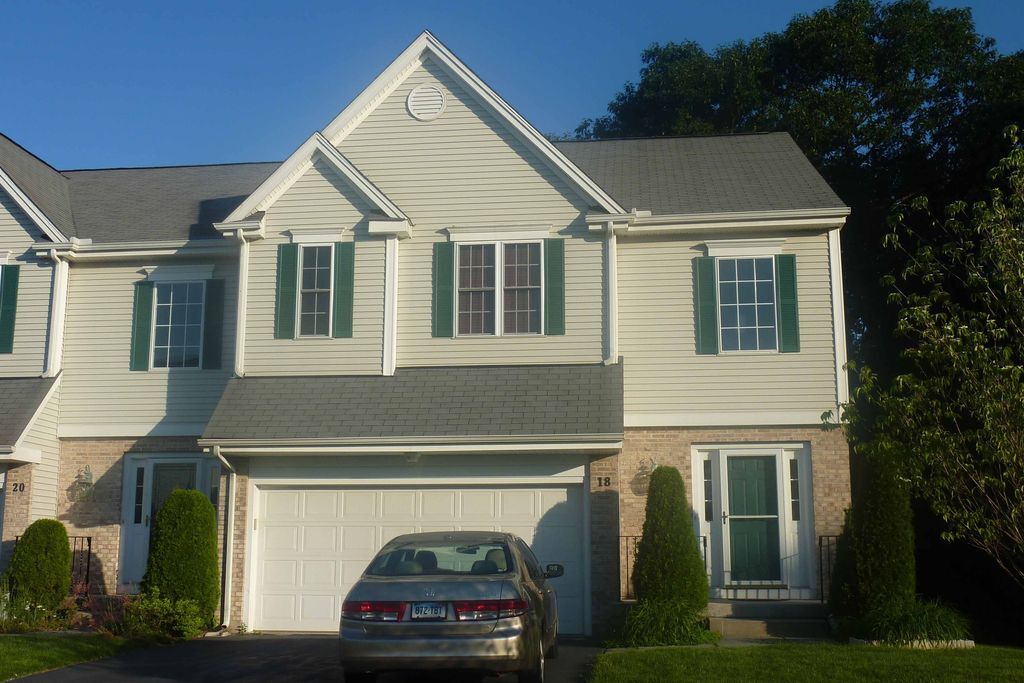 Building Photo - 18 Cobblestone Court